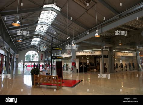 outlet store troyes